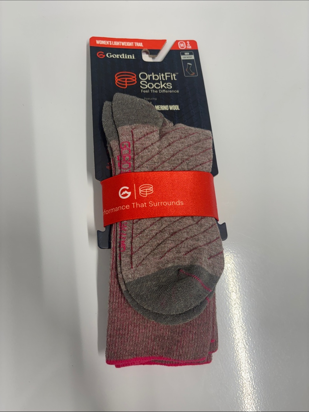 Gordini womens 2 pair pack crew lightweight grey and pink size medium NWT